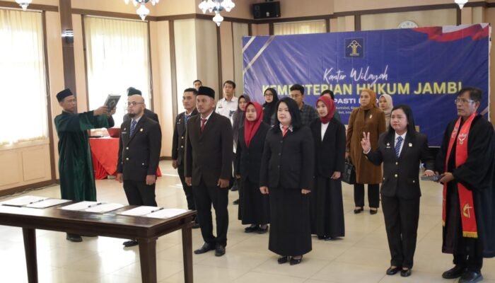 Kanwil Kemenkum Jambi Lantik Pejabat Fungsional, Anggota MPD Notaris, dan Notaris Pengganti