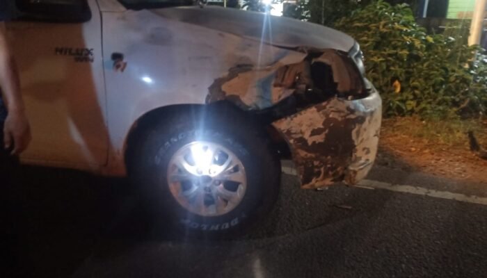 Ambulans Rujuk Pasien Dihantam NMAX di Tikungan Pasar Kalis, 2 Luka Berat Dievakuasi ke RSUD Putussibau