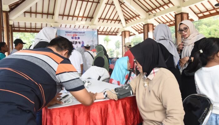 Dinas Kesehatan Gelar CKG Bersama Auto2000 di Car Free Day Sidoarjo