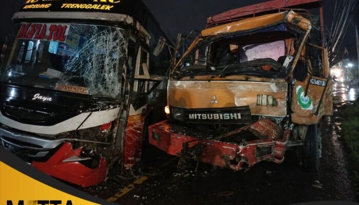 Bus Harapan Jaya Tabrak Truk di Tulungagung, Polisi Soroti Pelanggaran Marka Jalan 