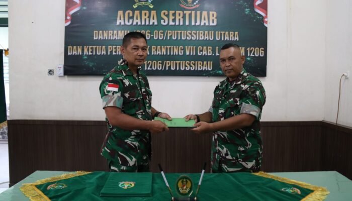 Estafet Kepemimpinan di Ujung Tombak Teritorial: Kasdim Kukuhkan Lettu Inf Sugianto Jadi Danramil Putussibau Utara Gantikan Kapten Arm Supratno