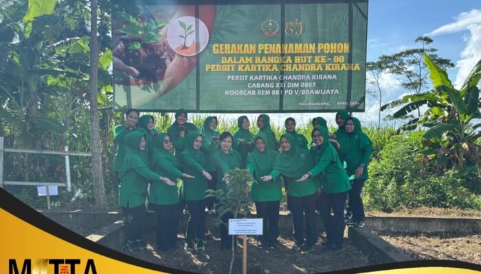 HUT ke-80 Persit Kartika Chandra Kirana, Kodim 0807/Tulungagung Tanam Pohon, Gaungkan Perempuan Berdaya untuk Indonesia Emas 2045