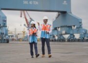 Layar Kecil Penggerak Crane Boom Baru