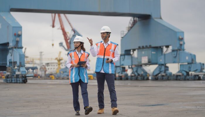 Layar Kecil Penggerak Crane Boom Baru