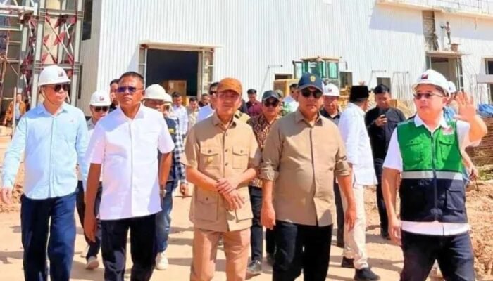 Wali Kota Prabumulih Cak Arlan Dampingi Ahmad Muzani Tinjau PSEL Keramasan