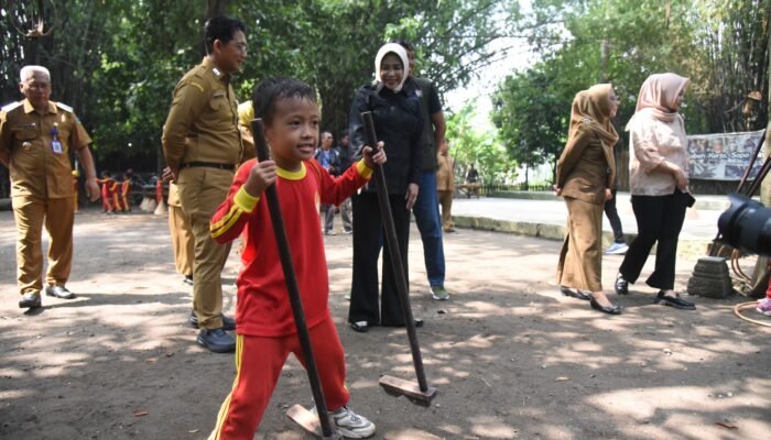 Wabup Sidoarjo Dorong Pengembangan Kampung Lali Gadget sebagai Sarana Outdoor Learning Anak