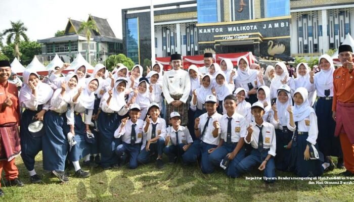 Pemkot Jambi Gelar Upacara Hardiknas dan Otda 2026, Wawako Diza Tekankan Peran Pendidikan di Era Digital