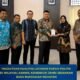 Kanwil Kemenkum Jambi Serahkan Buku Rangkaian Sosialisasi Layanan Partai Politik