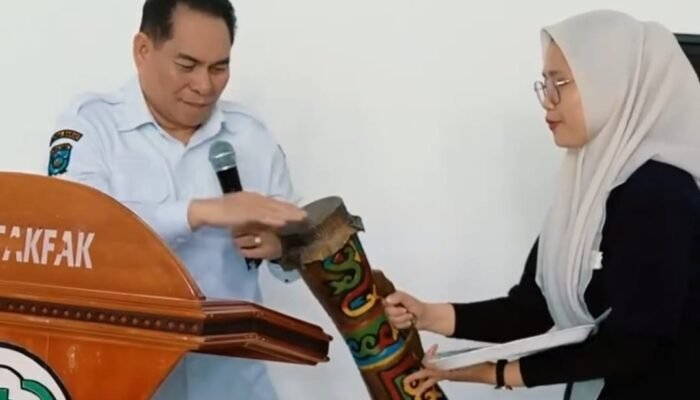 Bupati Fakfak Tutup Pelatihan BTCLS di RSUD Fakfak