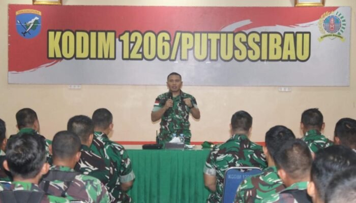 Dandim 1206 Putussibau: Prajurit Wajib Disiplin, Bijak Bermedsos dan Jadi Solusi untuk Rakyat