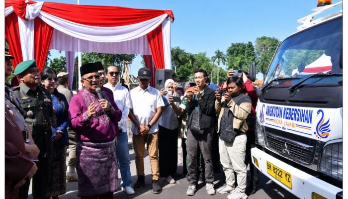 20 Armada Sampah Digital Resmi Mengaspal di Kota Jambi, Maulana: Sampah Tak Boleh Menginap Lagi