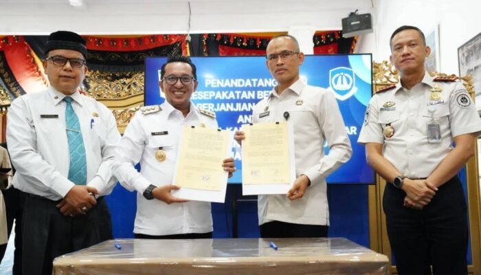 Pemkab Tanah Datar Bersama Ditjen Imigrasi Menandatangani Kesepakatan Bersama
