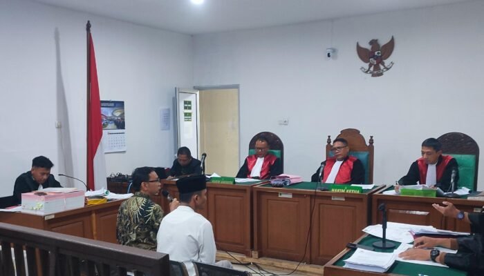 Terdakwa Kusnandar Akui Harga Pompa Karhutla dari Distributor Rp20 Juta, Astuti (DPO) Disebut Raup Untung Rp600 Juta