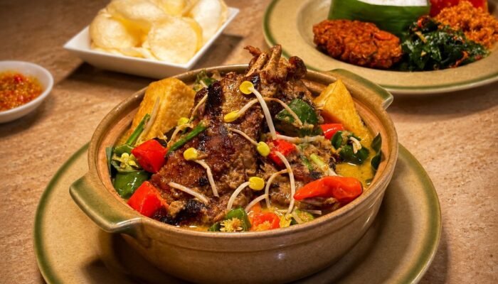 Hotel Santika Pandegiling Surabaya Suguhkan Sajian Istimewa “Mangut Kambing Bakar” Sambut Idul Adha 2026