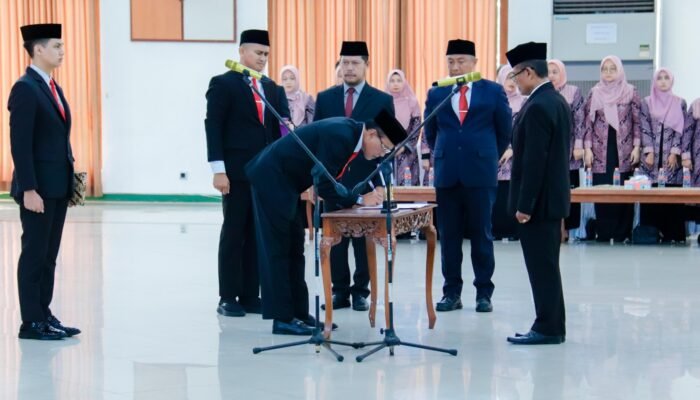 Bupati Ciamis Ambil Sumpah 426 ASN Tegaskan ASN Harus Jadi Pelayan Masyarakat