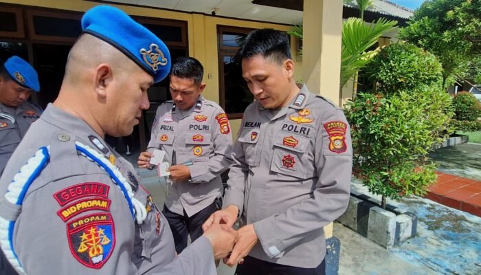 Bidpropam Polda Sumsel Gelar Opsgaktibplin dan Tes Urine di 11 Polsek