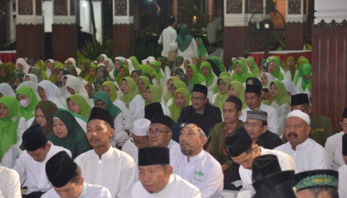 Ribuan Jamaah Padati Pendopo Delta Wibawa, Bupati Subandi Mohon Doa Ulama dan Umara untuk Sidoarjo