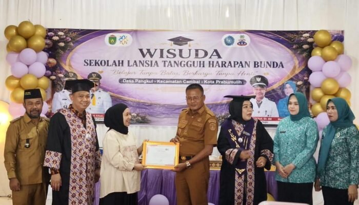 Pemkot Prabumulih Dukung Penuh SELANTANG, Cak Arlan Hadiri Wisuda 115 Lansia