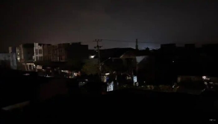 Saat Sumabagut Gelap, Komunikasi Masyarakat Ikut Lumpuh