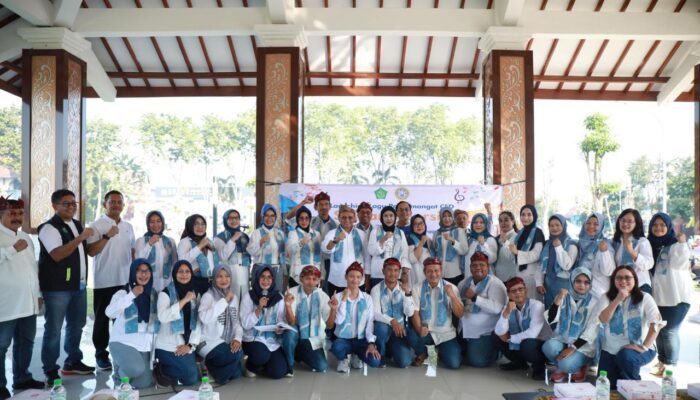 Dari Panggung CFD, Wabup Mimik Apresiasi Lagu “Sidoarjo Bersih” untuk Bangun Kesadaran Warga Jaga Kebersihan