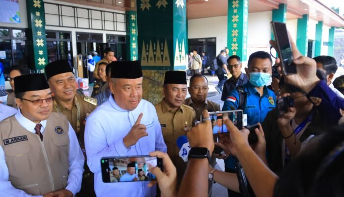 Wagub Cik Ujang: Kemabruran Haji Harus Terlihat dalam Kehidupan Sehari-hari