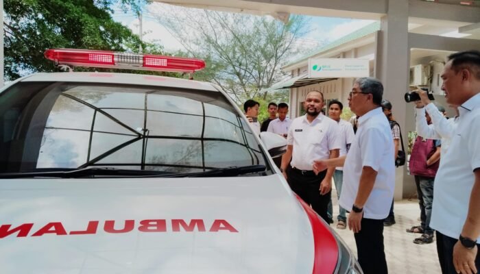 Pasca Penerimaan Mobil Ambulance, Ini yang Dilakukan Direktur RSUD