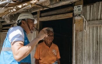 Buka Harapan Baru, 149 Keluarga di Noemuke NTT Kini Nikmati Listrik PLN 24 Jam