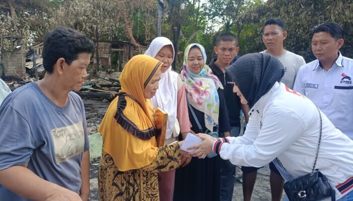 Peduli PSI, DPD Prabumulih Salurkan Bantuan untuk Korban Kebakaran