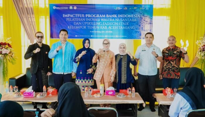 Ketua Dekranasda Aceh Tamiang Buka Pelatihan Inovasi Wastra dan Upskilling Fashion Etnik