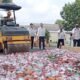 20 Ribu Botol Miras Oplosan Dimusnahkan, Empat Pelaku Diamankan
