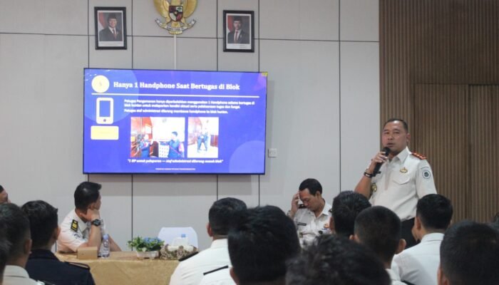 Kalapas Sidoarjo Pimpin Rapat Dinas, Tekankan Disiplin dan Integritas Pegawai
