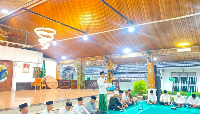 Bupati Batang Hari Hadiri Doa Bersama dan Tausiah 1 Muharram 1448 Hijriah