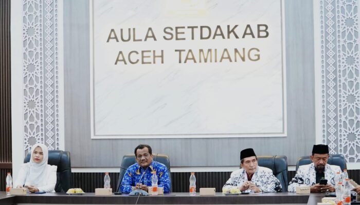PGRI DKI Jakarta Bantu Guru Terdampak Banjir di Aceh Tamiang, Ini Kata Wakil Bupati