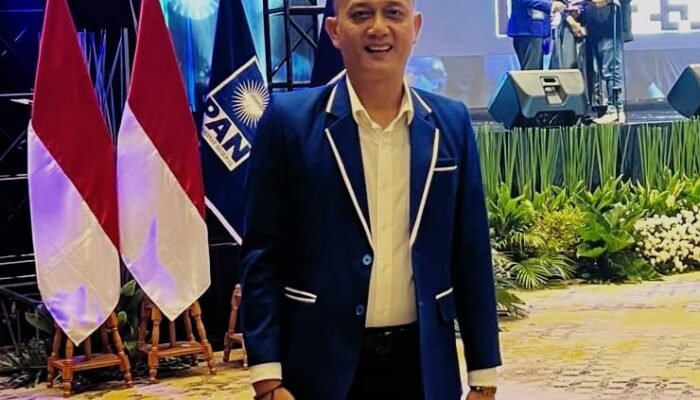 Memasuki Musim Tanam Padi, Warga Swadaya Bersihkan Irigasi Sisa Lumpur