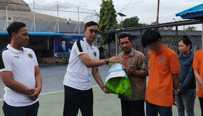 Wujud Kepedulian dan Penguatan Hubungan Masyarakat, Karutan Kelas I Palembang Berikan Bantuan