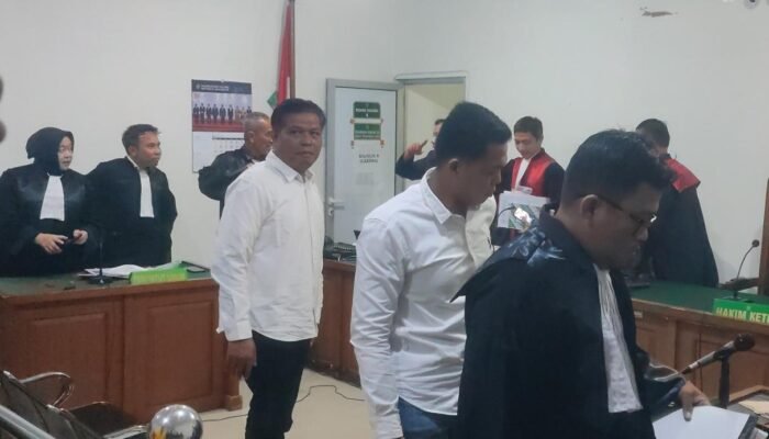 Resmi Jalani Persidangan Kholizol dan Anaknya Didakwa Atur Proyek Jaringan Irigasi Dinas PUPR Muara Enim
