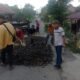 Pemkab Muba Gerak Cepat, Jalan Rusak Sekayu-PALI Ditimbun 