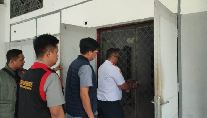 Tim Pidsus Kejari Palembang Geledah Kantor Dinas Perbubungan Kota Palembang Terkait Dugaan Korupsi Pengadaan Lampu Jalan 2025