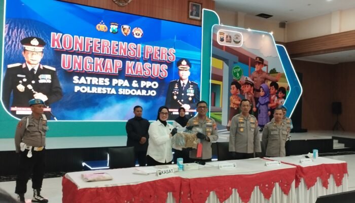 Ayah Bejat Ditangkap Polresta Sidoarjo, Setubuhi Anak Kandung hingga Hamil Empat Bulan 