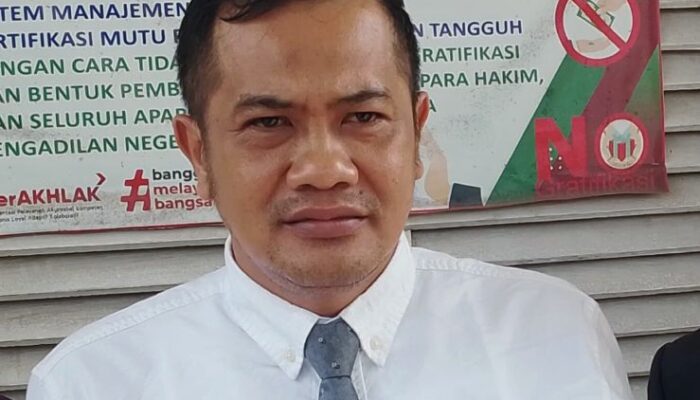 ‘Mencurigakan’ Oknum Pegawai OJK Miliki Dua Identitas Diri