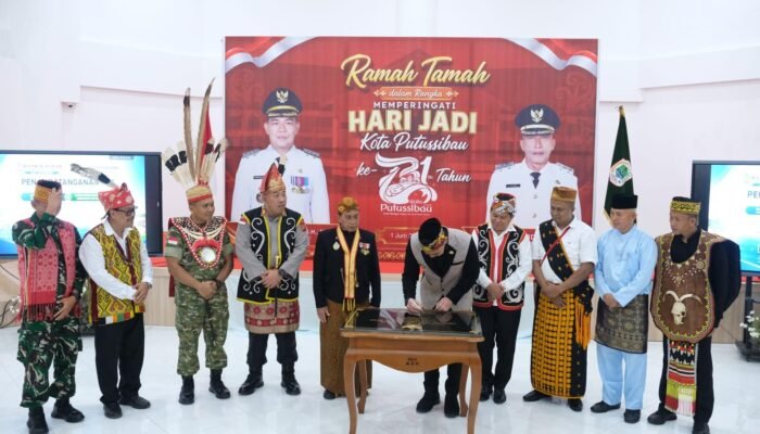 Bupati Resmikan Gedung Pelayanan Satu Atap Kapuas Hulu: Wajah Baru Pelayanan Publik di Bumi Uncak Kapuas