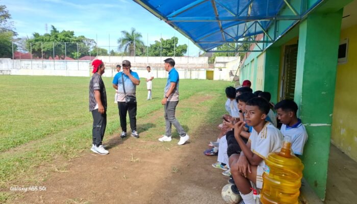 Skandal Wasit GSI Tanah Datar! Pertandingan Tertunda Berjam-jam, Komdis Siapkan Sanksi Tegas