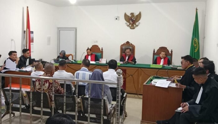 Sidang Tipikor Penjualan Lahan Kawasan Hutan: Advokad Terdakwa Pertanyakan Uang Rp 100Juta yang Dititipkan Camat Indralaya Utara ke Kejaksaan