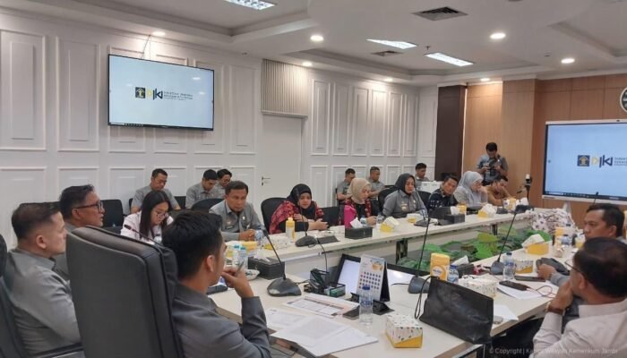 Kanwil Kemenkum Jambi Dampingi DPRD Provinsi Matangkan Ranperda Perlindungan Kekayaan Intelektual