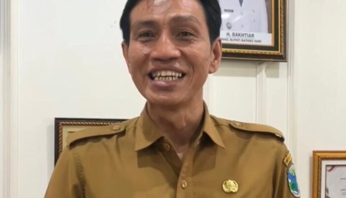 Nobar Semifinal Euro, Bupati Batanghari Dorong UMKM Lokal