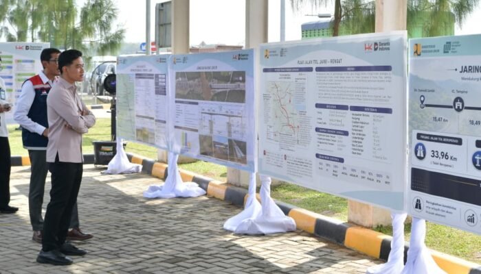 Tinjau Tol Bayung Lencir, Wapres Pastikan Konektivitas Sumatra Berjalan Optimal