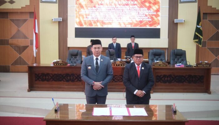 DPRD dan Pemkab Kapuas Hulu Sah kan Perda Pertanggungjawaban APBD 2025