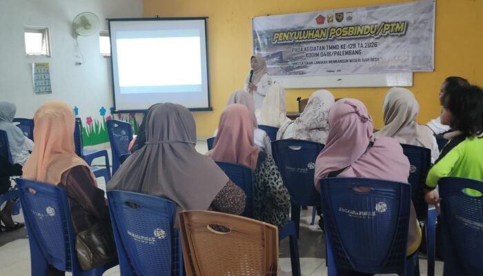 Pentingnya Hidup Sehat, Satgas TMMD ke 129 Hadirkan Tim Dinkes Kota Palembang