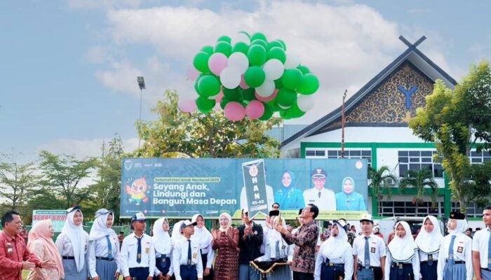 Bupati Batang Hari Jadi Pembina Upacara Hari Anak Nasional ke-42