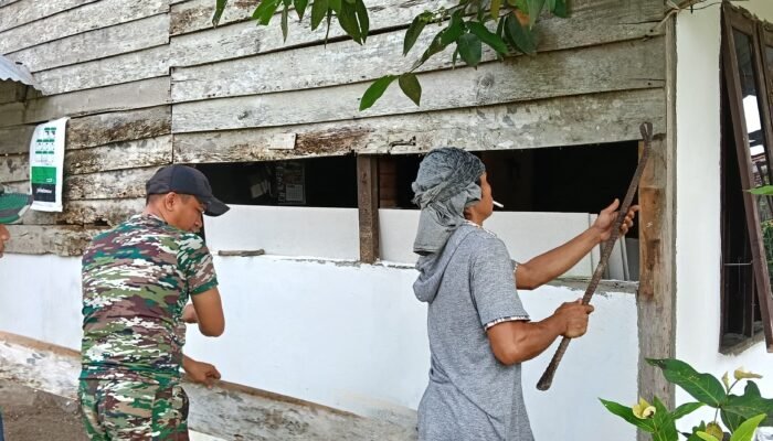 Hari ke 10, Satgas TMMD Ke-129 Kodim 0418/Palembang Percepat Pembangunan Rumah Suwarni